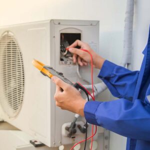 Ilmalämpöpum&shy;pun perushuolto